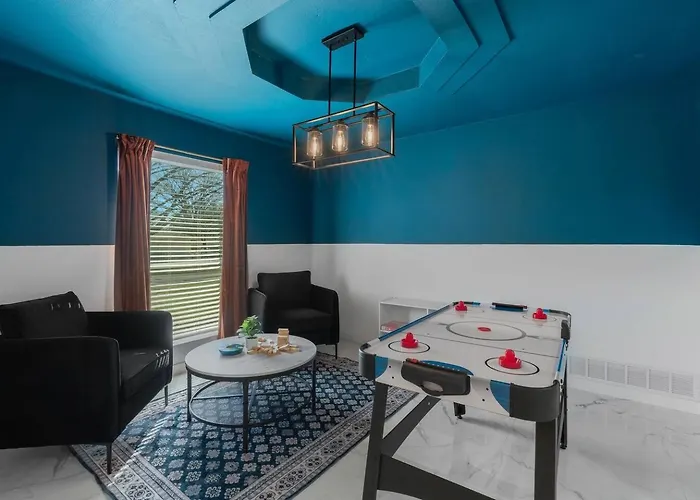 Backyard Oasis: Pool, Hot Tub, Giant Chess & Golf Holiday home Fort Worth